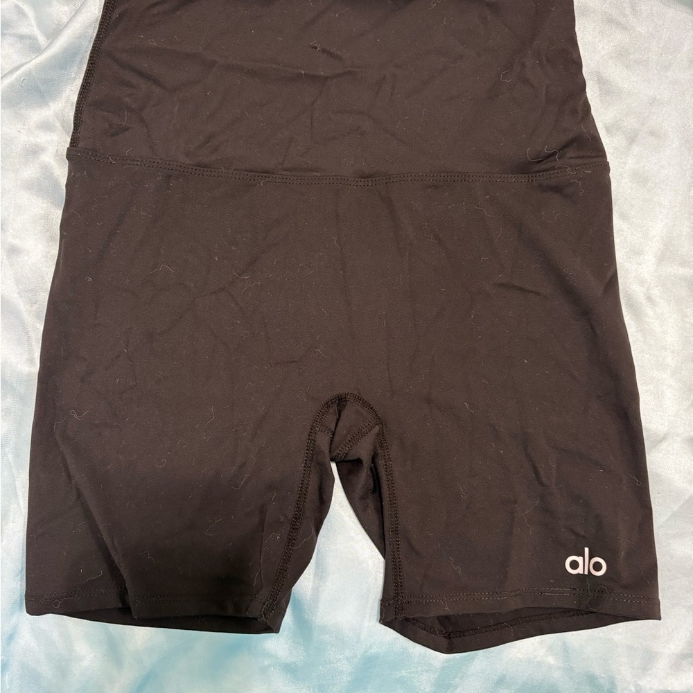 ALO Yoga Black Bike Shorts Moisture-Wicking Elastic Waistband
